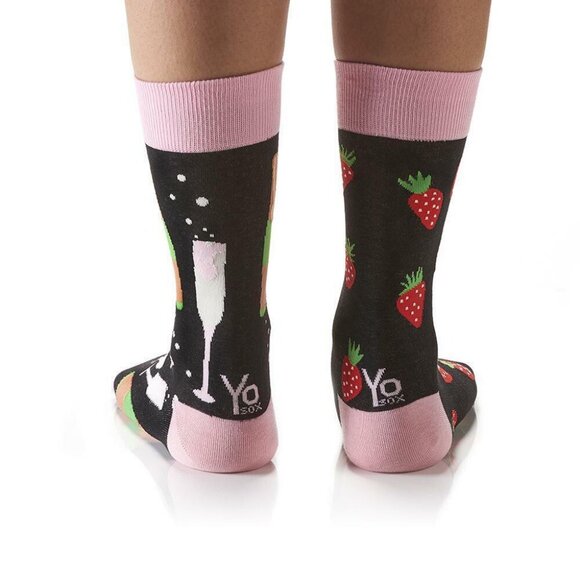 YO SOX Bubbly & Berries Women's Crew Socks Size 6-10 New with Tags - Picture 2 of 2